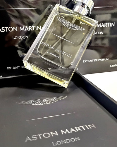 عطر Aston Martin London با طراحی شیشههای کلاسیک و بستهبندی شیک، مناسب برای بانوان و آقایان